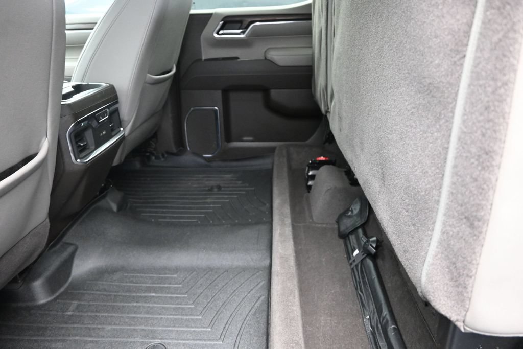 Used 2024 GMC Sierra 1500 SLT AWD/4WD image 17
