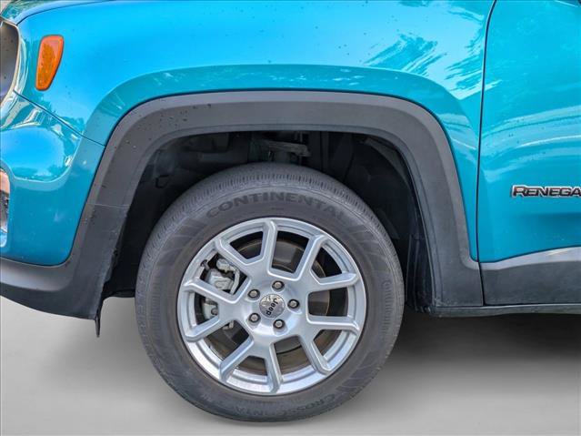 Used 2022 Jeep Renegade Latitude w/ Sun/Sound Group AWD/4WD image 14