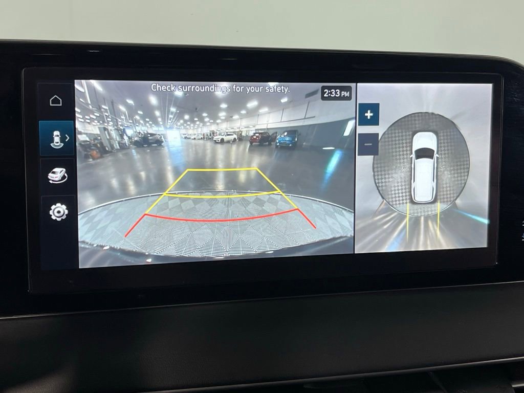 Used 2023 Hyundai Palisade Limited w/ Winter Package image 19