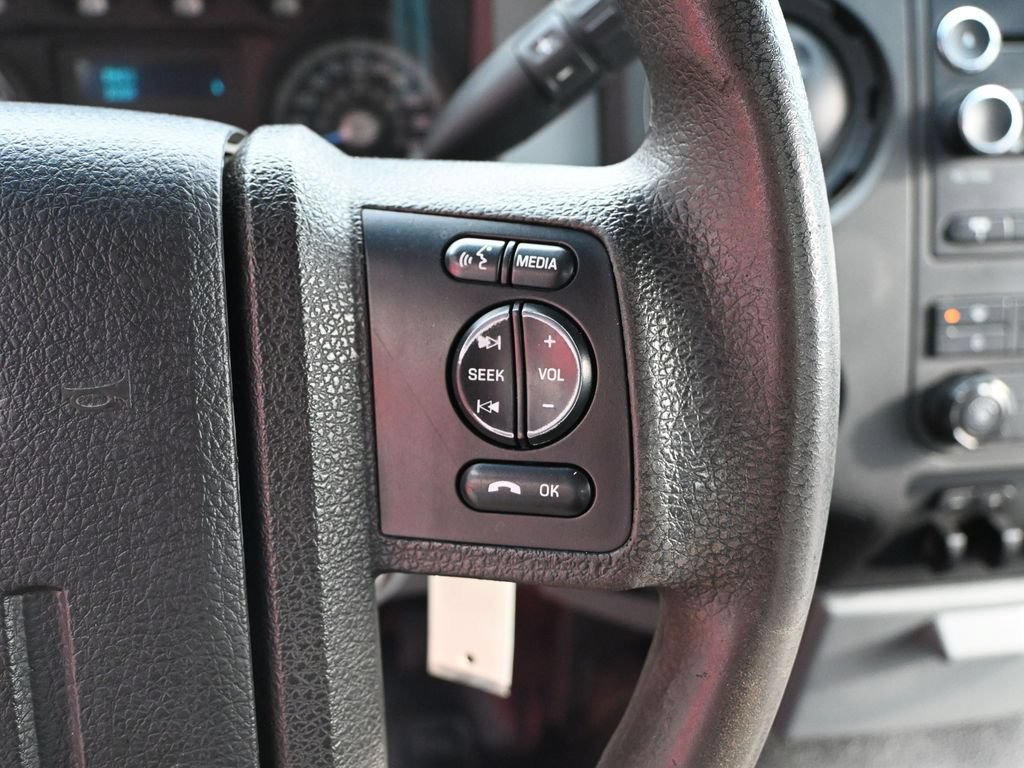 Used 2016 Ford F550 2WD Regular Cab Super Duty image 31