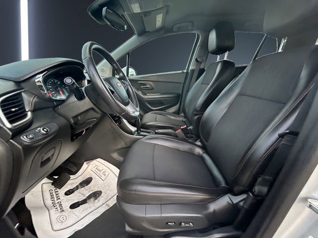 Used 2022 Chevrolet Trax LT w/ Driver Confidence Package AWD/4WD image 9