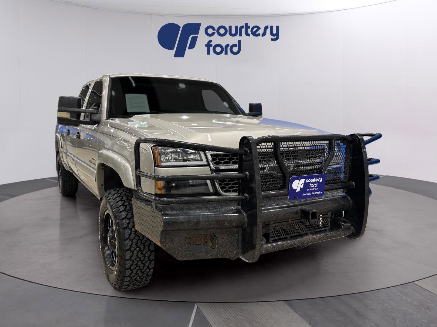 Used 2005 Chevrolet Silverado 2500 LS w/ Heavy-Duty Power Package