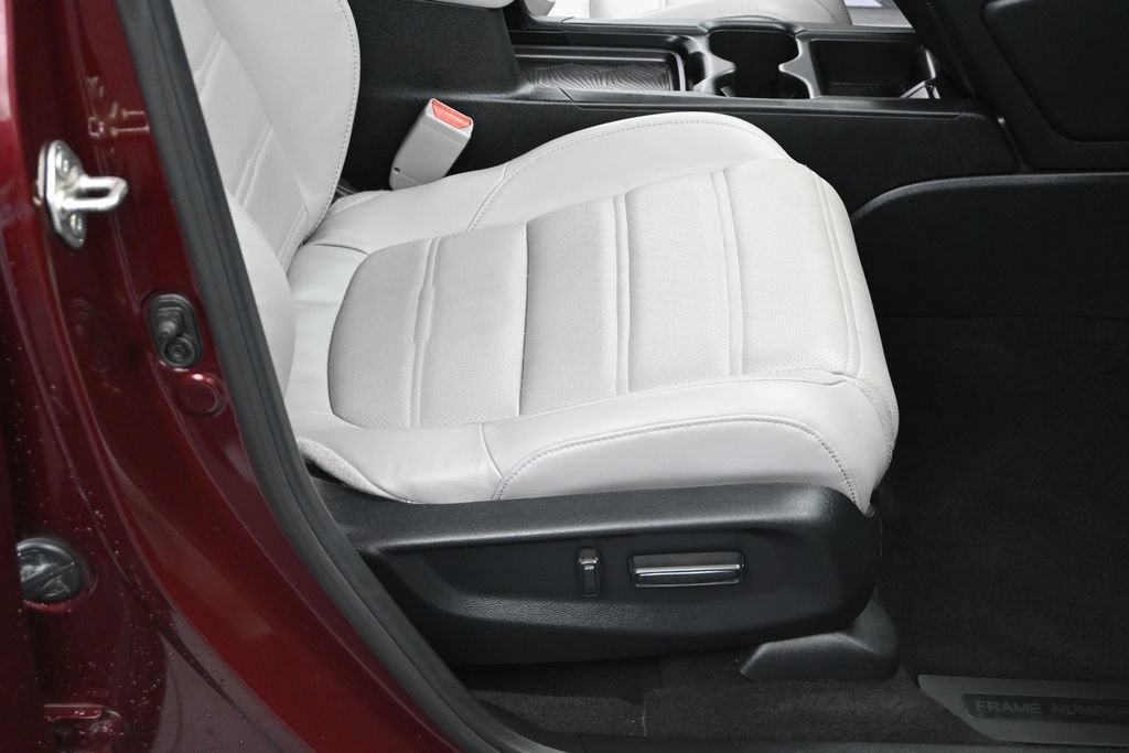 Used 2017 Honda CR-V EX-L image 11