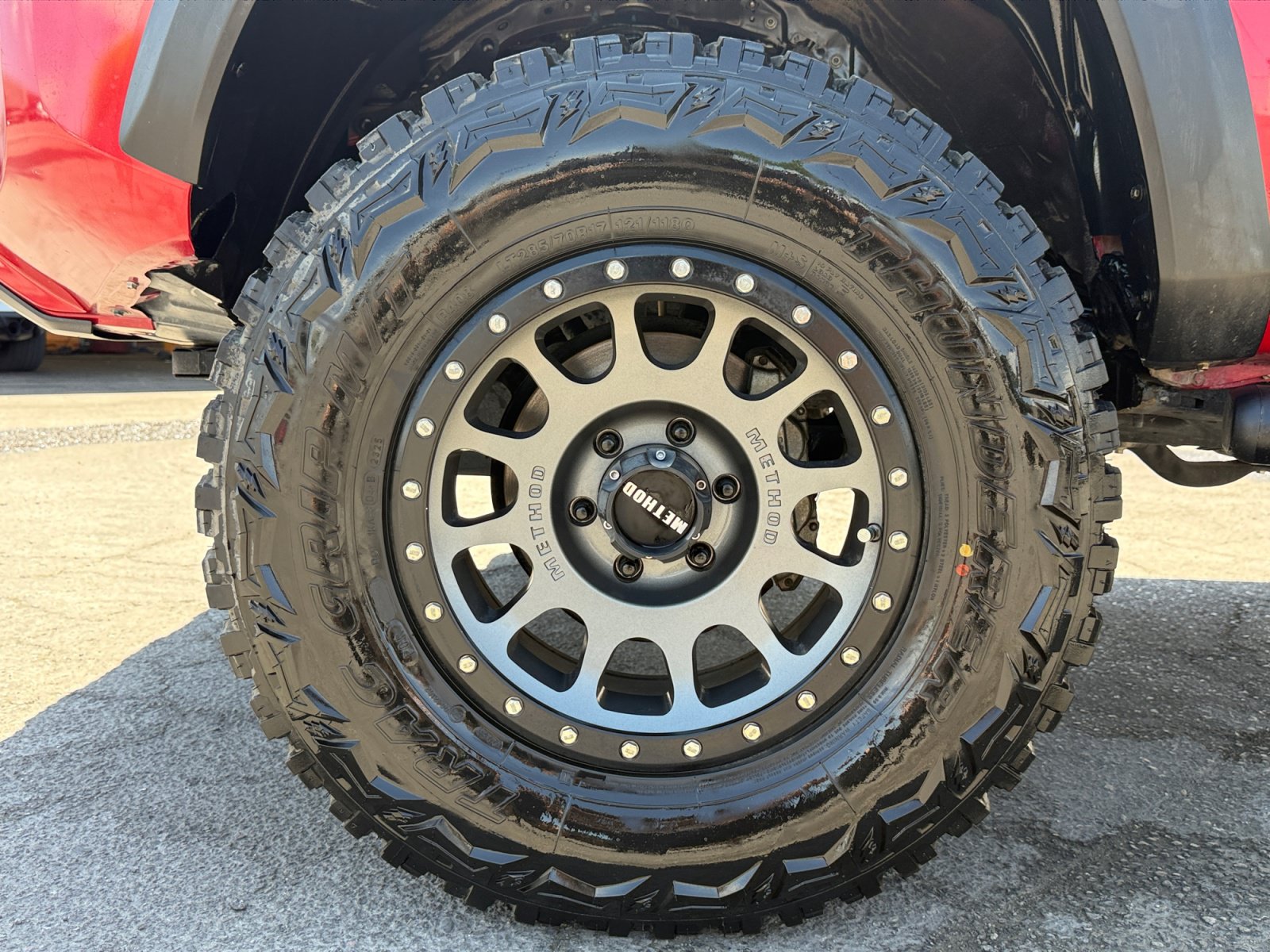 Used 2021 Toyota Tacoma TRD Off-Road w/ Technology Package RWD image 11