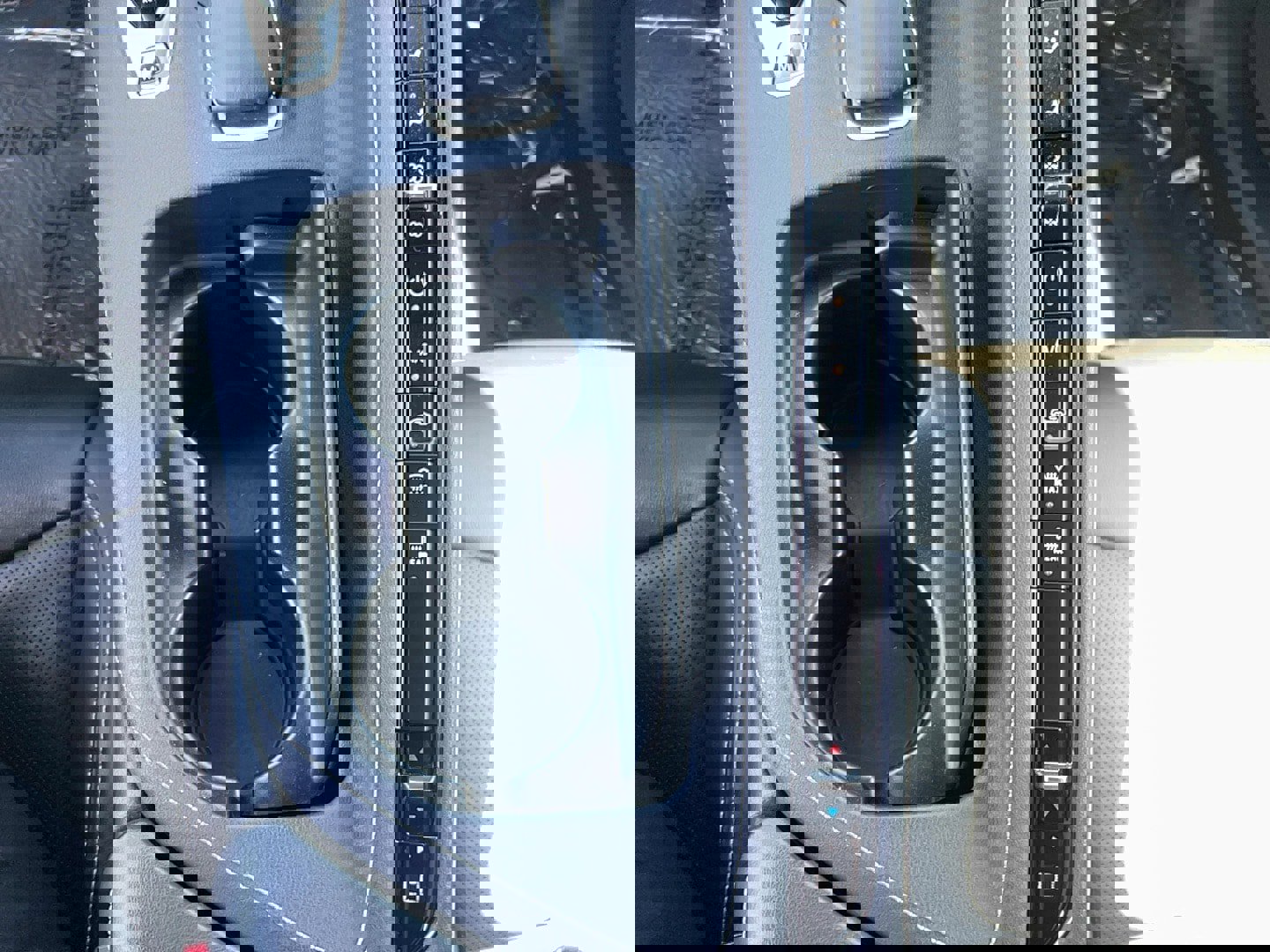 Used 2023 Chevrolet Corvette w/ Z51 Performance Package image 22