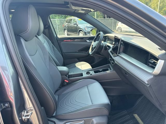 New 2026 Volkswagen Tiguan SE R-Line AWD/4WD image 10