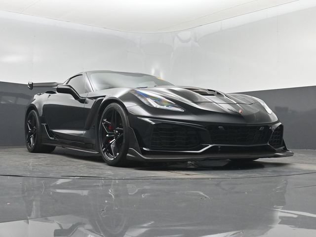 Used 2019 Chevrolet Corvette ZR1 RWD image 32