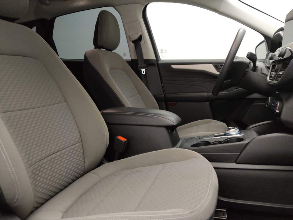 Used 2022 Ford Escape SE image 21