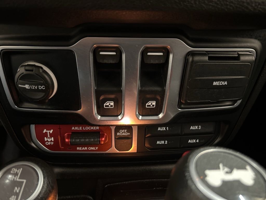 Used 2024 Jeep Wrangler Willys image 22