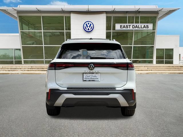 Used 2026 Volkswagen Tiguan SE FWD image 4