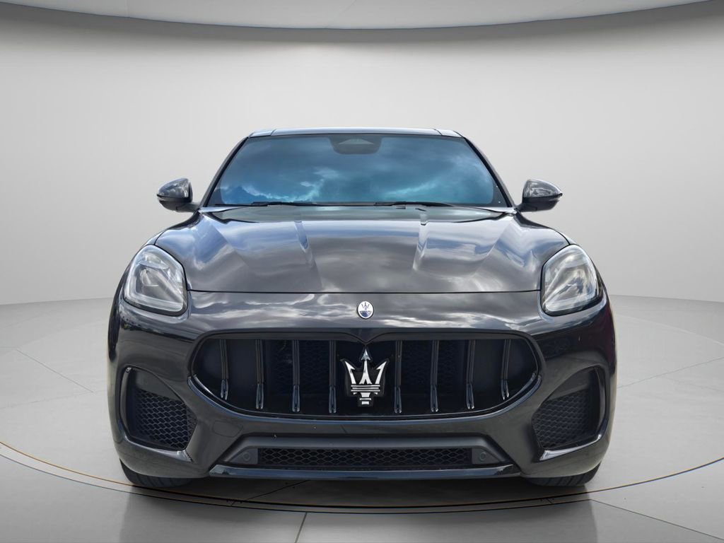 Used 2023 Maserati Grecale Modena AWD/4WD image 3