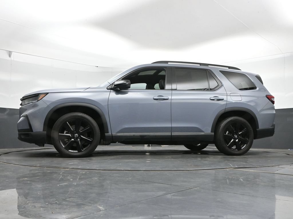 Used 2025 Honda Pilot Black Edition image 38