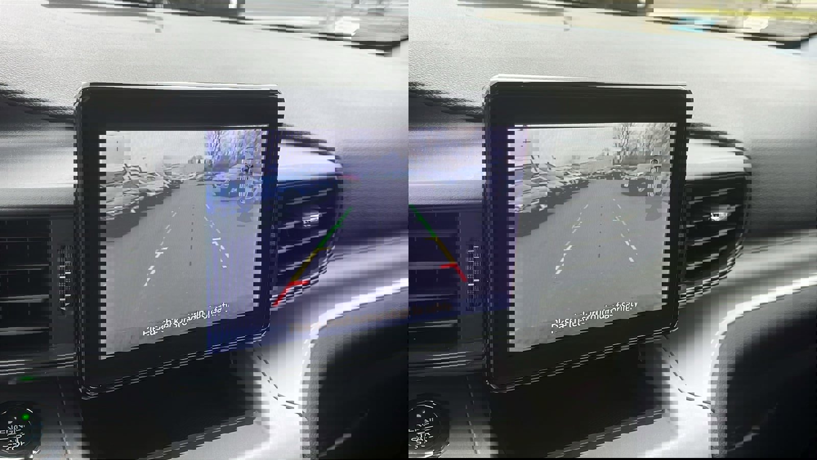 Used 2021 Ford Explorer XLT image 18