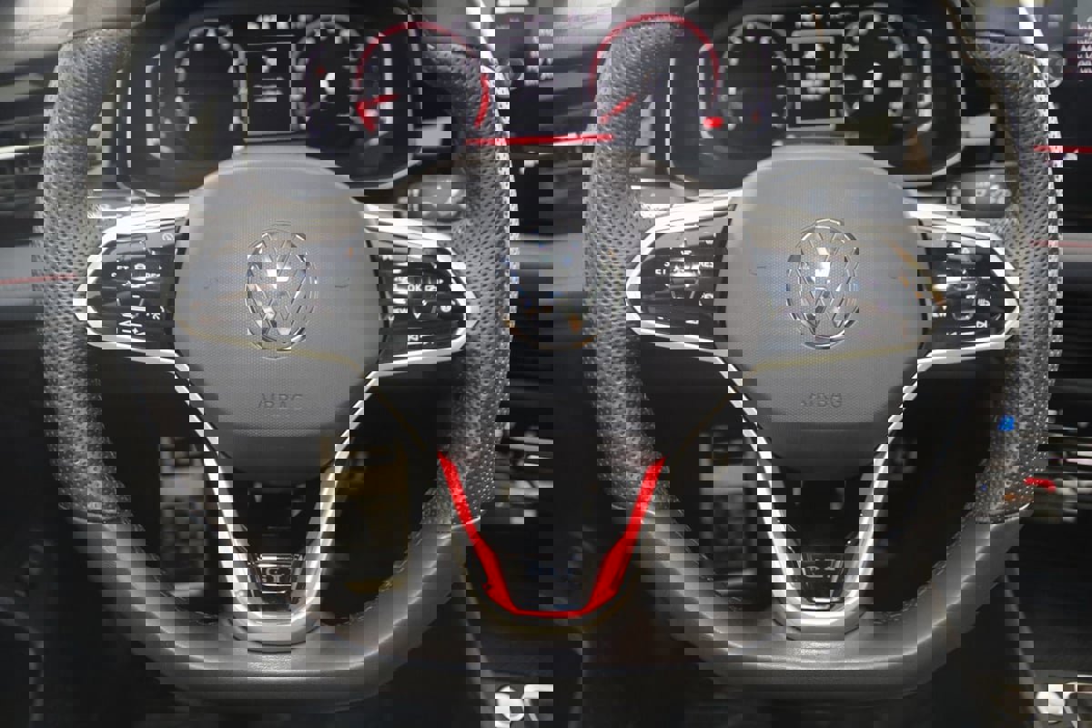 Used 2025 Volkswagen Jetta GLI Autobahn image 35