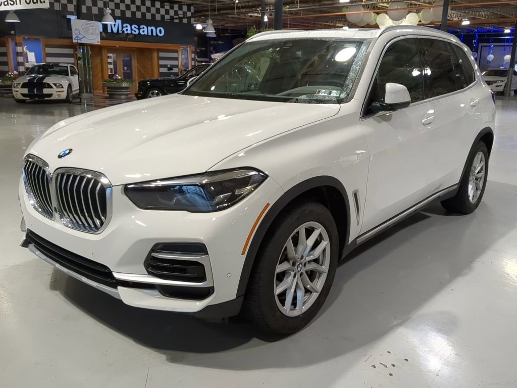 Used 2023 BMW X5 xDrive40i w/ Premium Package image 1