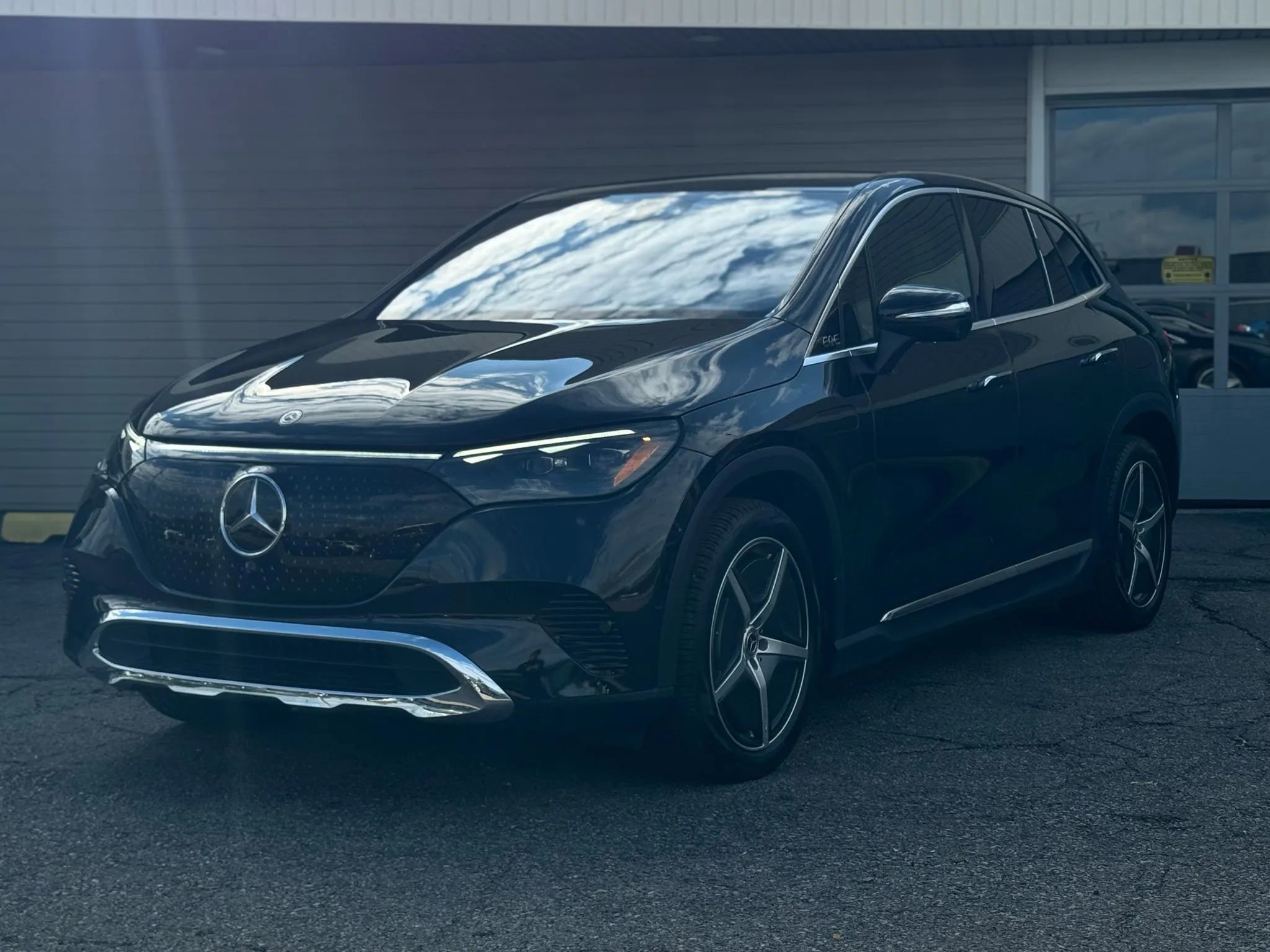 Used 2024 Mercedes-Benz EQE 350+ 4MATIC SUV image 1