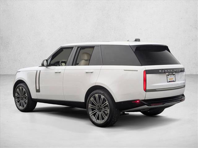 New 2026 Land Rover Range Rover SE image 9