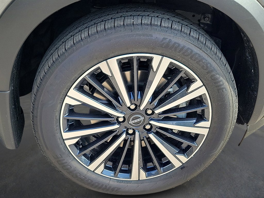 New 2026 Nissan Pathfinder Platinum FWD image 7