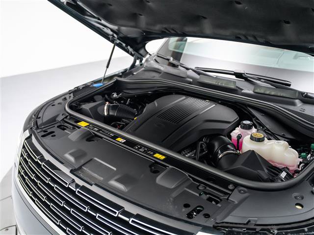 New 2026 Land Rover Range Rover Long Wheelbase Autobiography AWD/4WD image 10