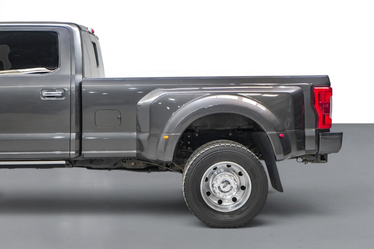 Used 2019 Ford F450 Platinum w/ Platinum Ultimate Package AWD/4WD image 11