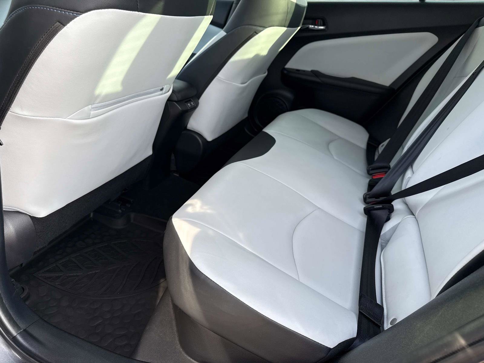 Used 2019 Toyota Prius Limited image 13