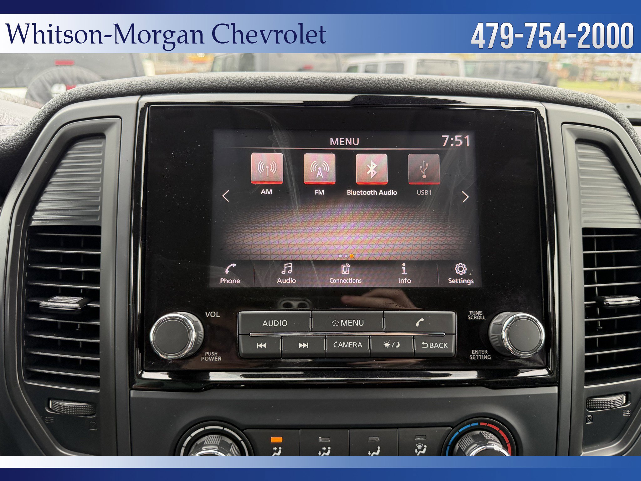 Used 2022 Nissan Titan SV image 24