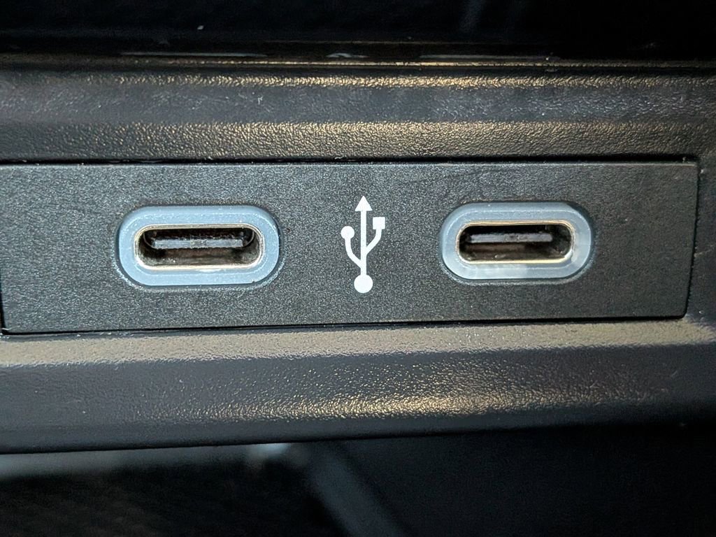 Used 2024 Volkswagen Jetta SE image 23