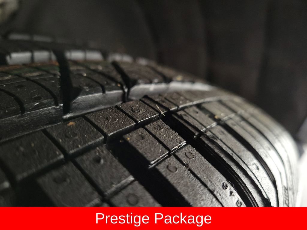 Used 2019 Audi e-tron Prestige w/ Prestige Package AWD/4WD image 12