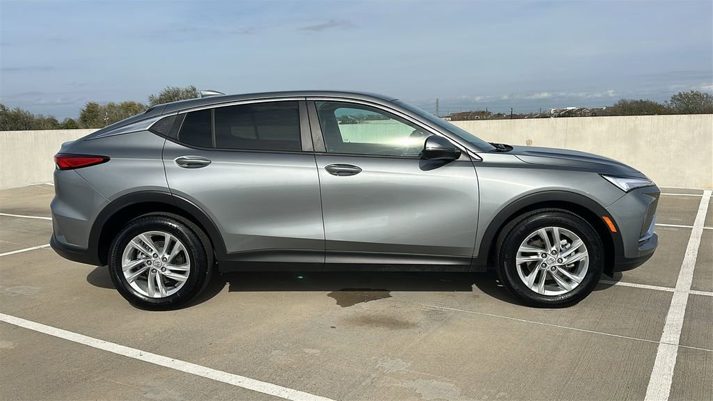 Used 2025 Buick Envista Preferred image 13