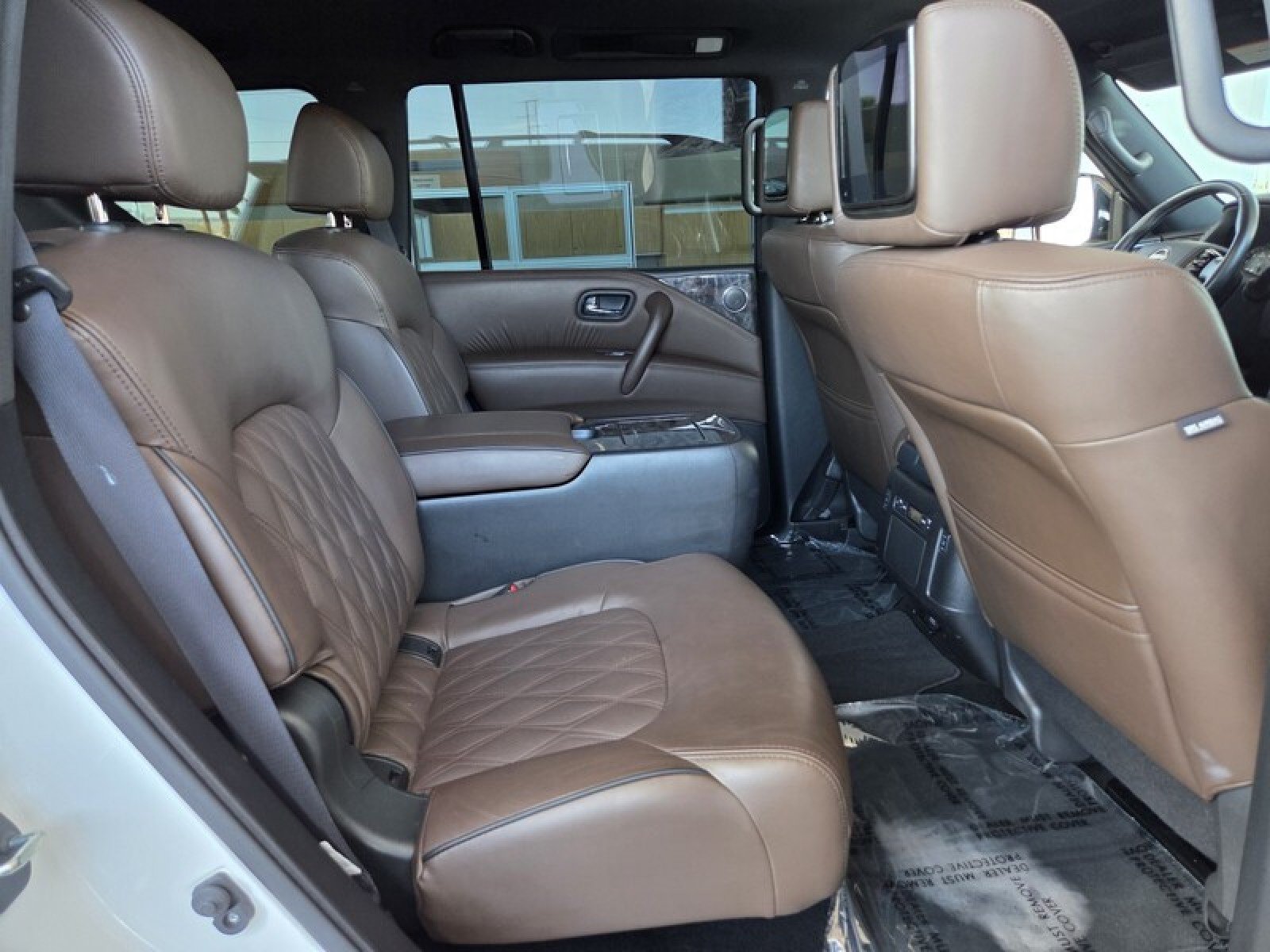 Used 2023 Nissan Armada Platinum w/ Captain's Chairs Package AWD/4WD image 19