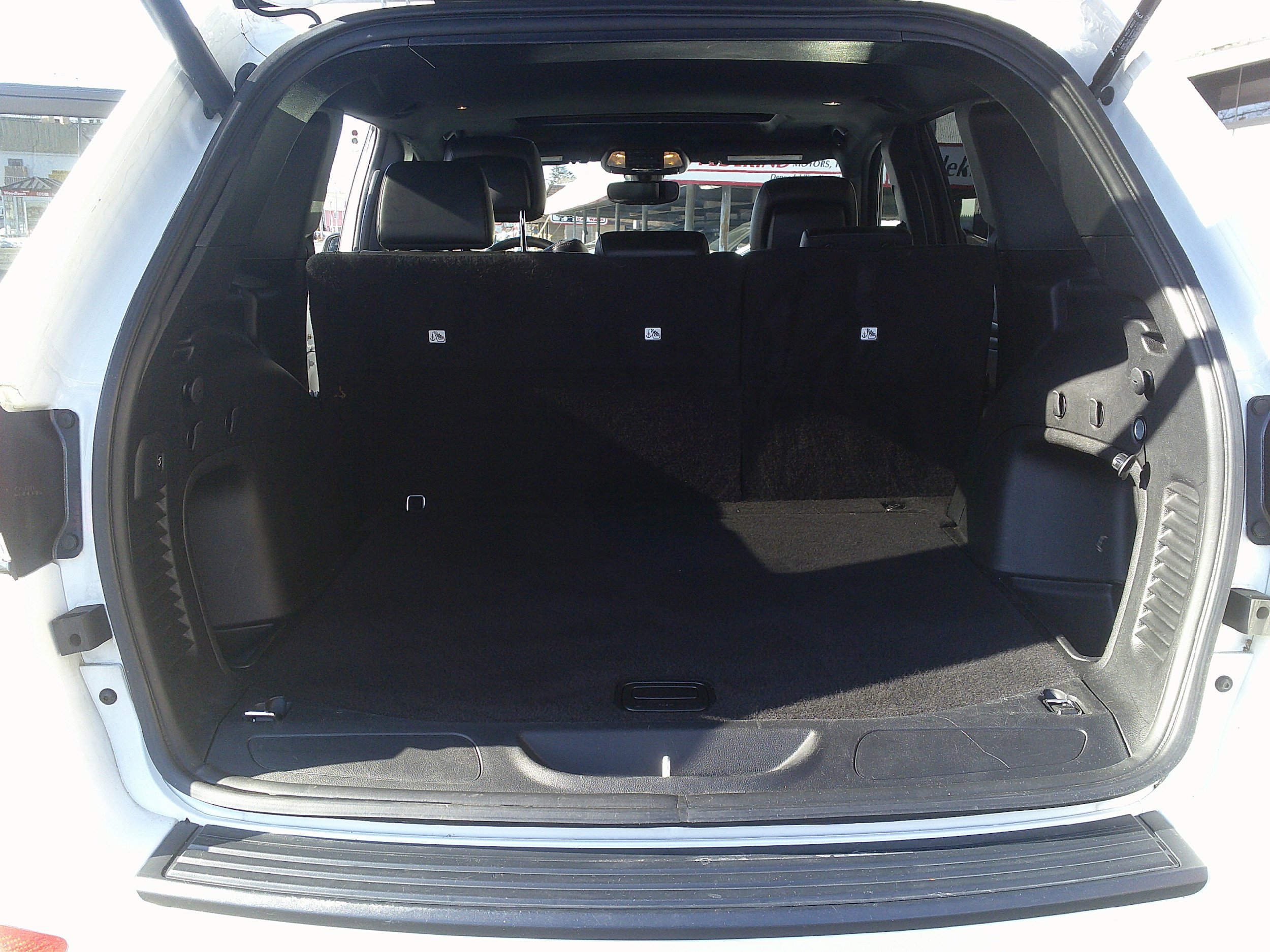 Used 2022 Jeep Grand Cherokee Laredo X image 19
