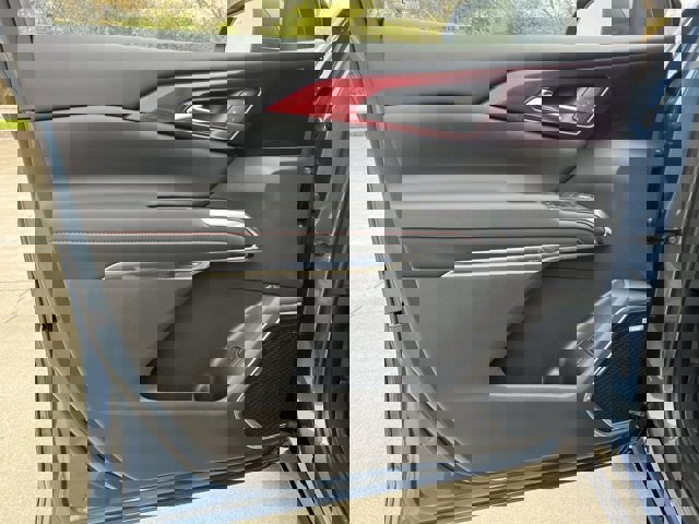 New 2026 Chevrolet Traverse RS w/ LPO, Floor Liner Package image 23