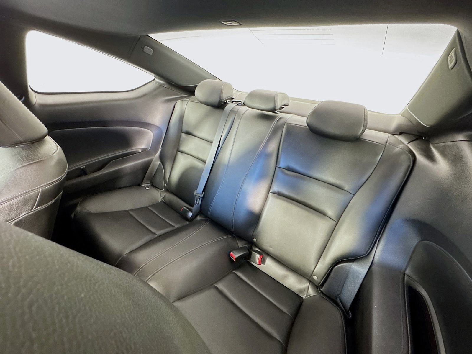 Used 2017 Honda Accord EX-L image 9