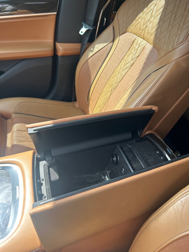 Used 2016 BMW 740i image 15