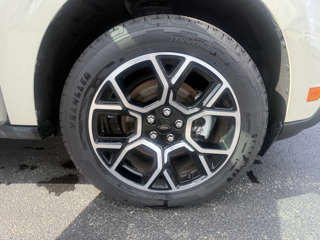New 2025 Ford Maverick Lariat AWD/4WD image 48