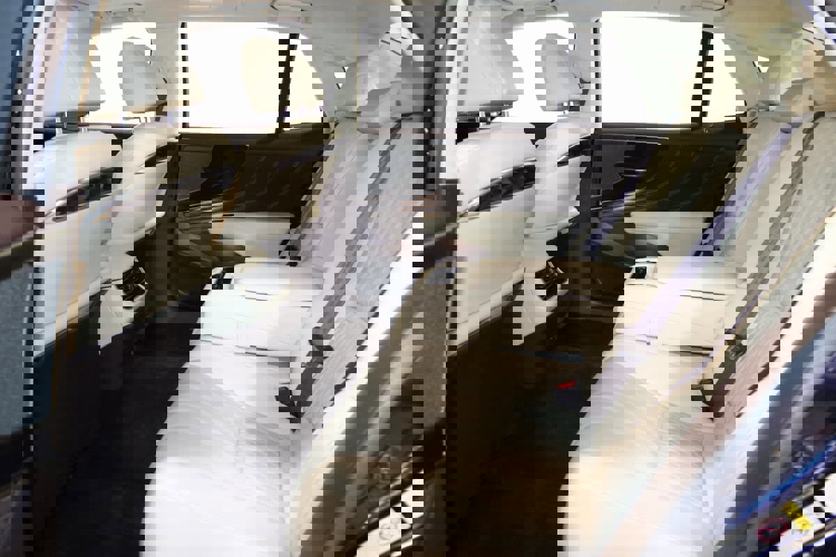 Used 2019 Lexus LS 500 AWD image 58