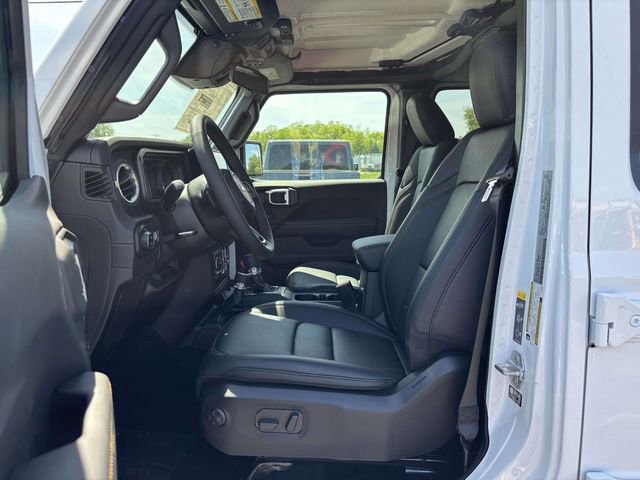 New 2026 Jeep Gladiator Sport AWD/4WD image 3
