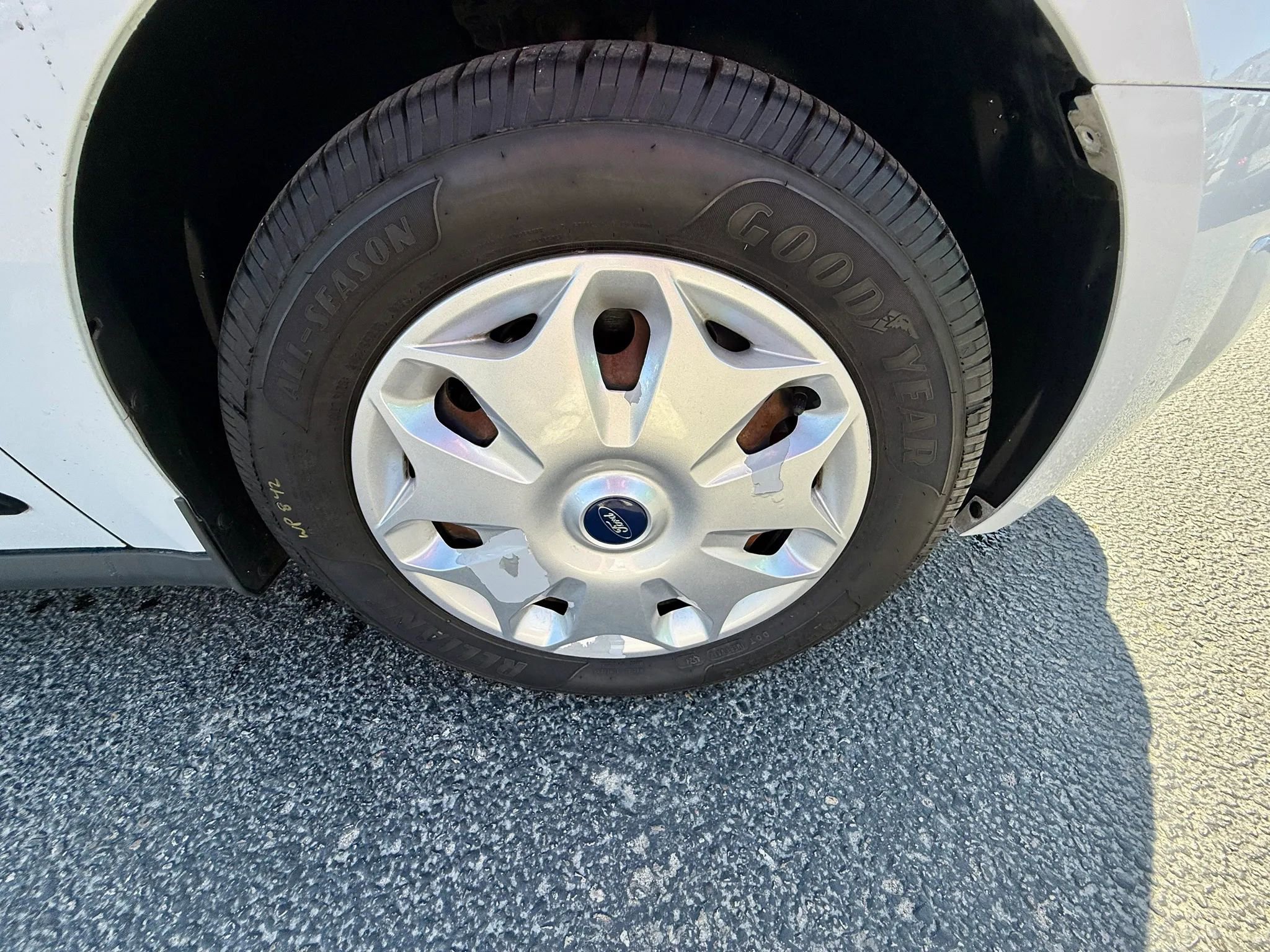 Used 2015 Ford Transit Connect XLT FWD image 18