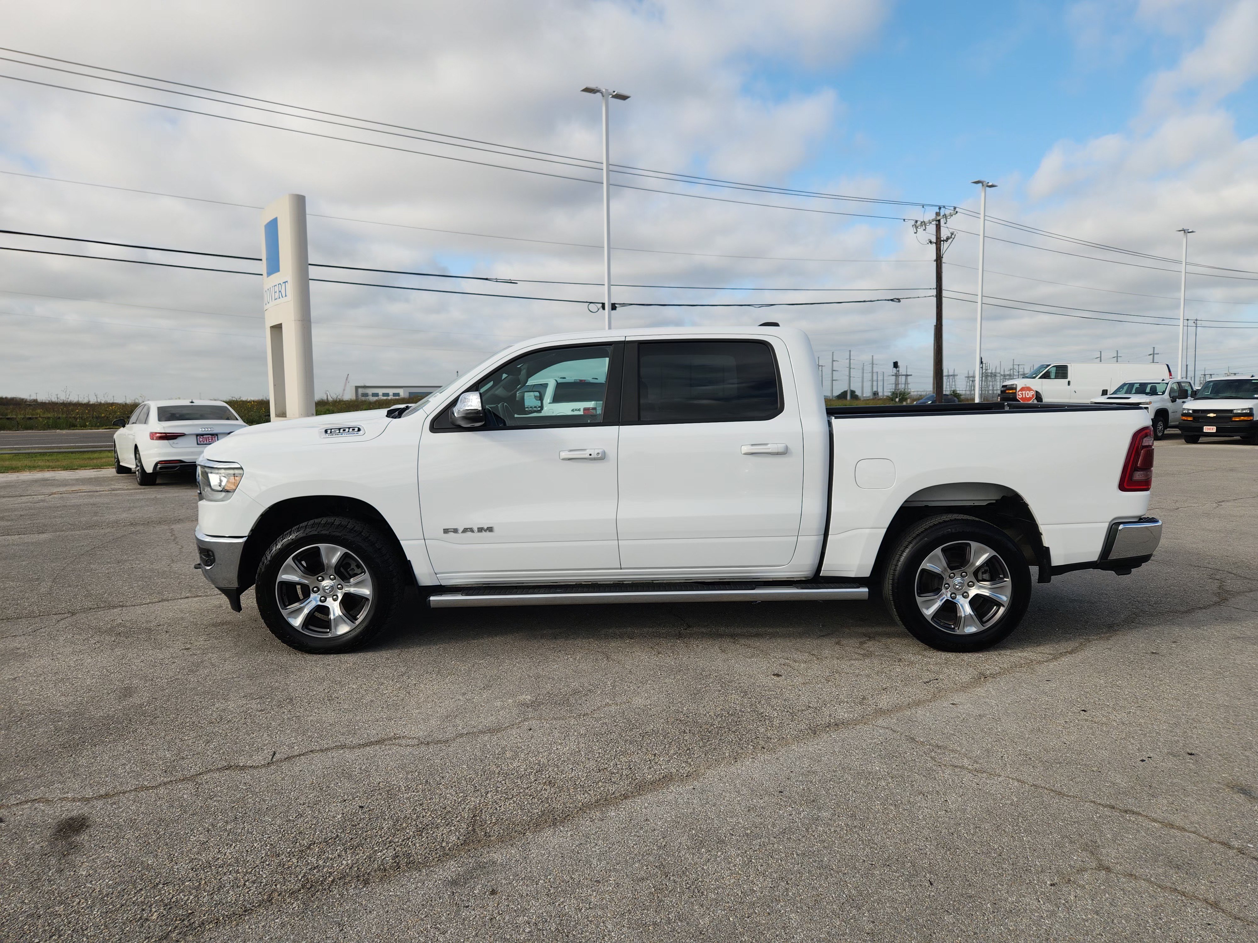 Used 2023 RAM 1500 Laramie AWD/4WD image 4