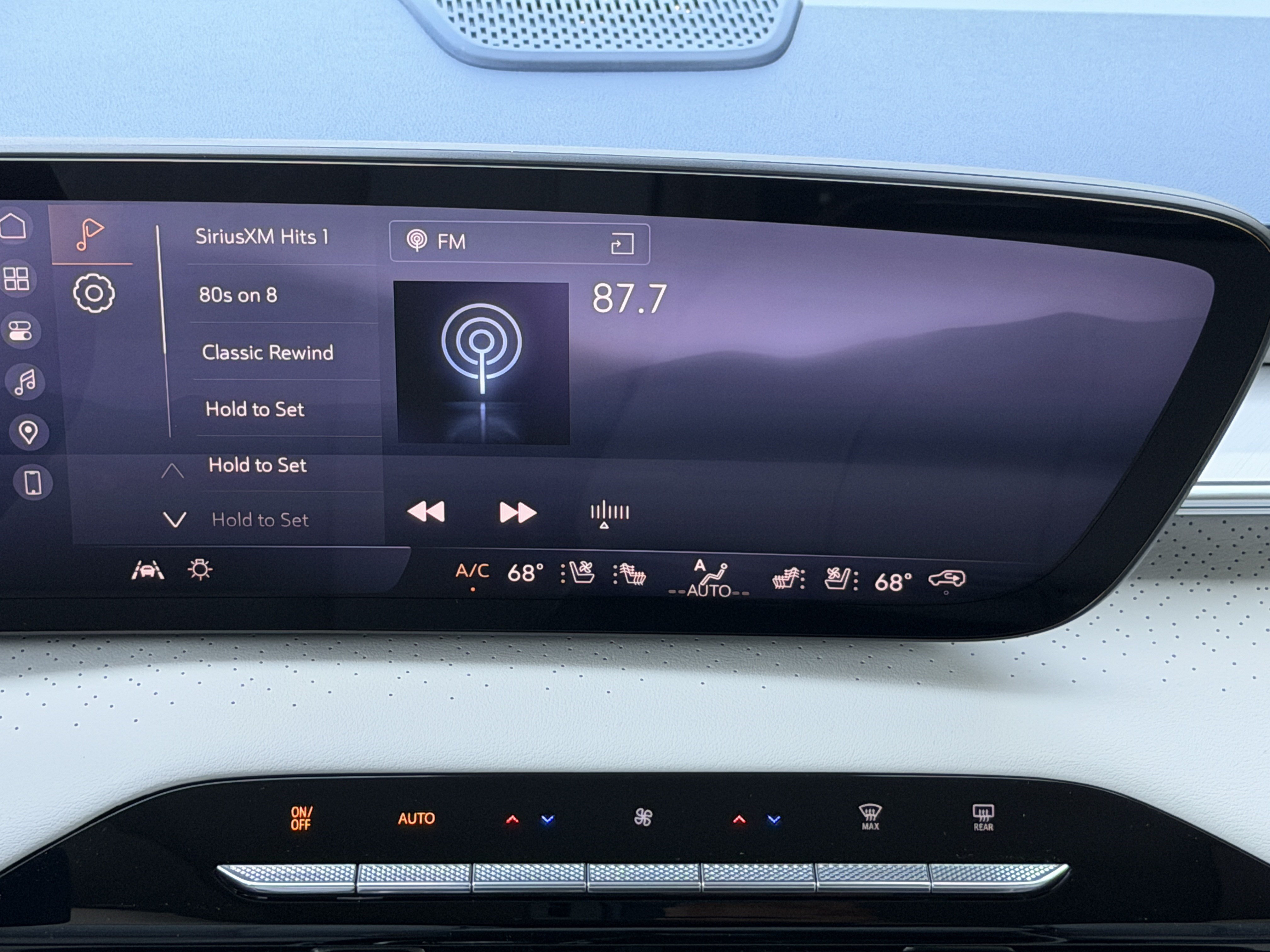 New 2026 Buick Enclave Avenir w/ Super Cruise Package FWD image 32