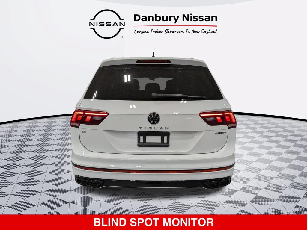 Used 2022 Volkswagen Tiguan SE R-Line AWD/4WD image 4
