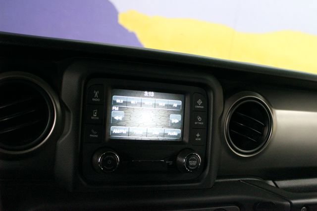 Used 2018 Jeep Wrangler Unlimited Sport w/ Cold Weather Group AWD/4WD image 16