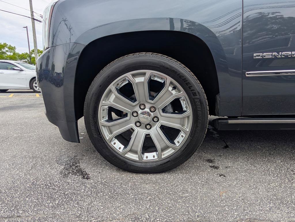 Used 2019 GMC Yukon Denali w/ Open Road Package AWD/4WD image 11