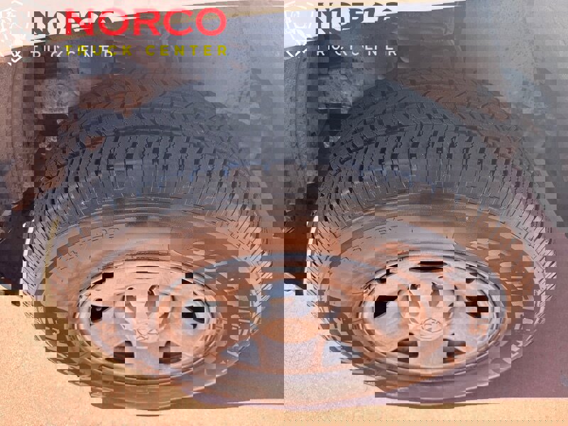 Used 2020 Toyota Tacoma SR image 12