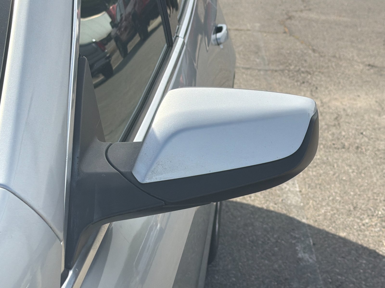 Used 2020 Chevrolet Malibu LT FWD image 39