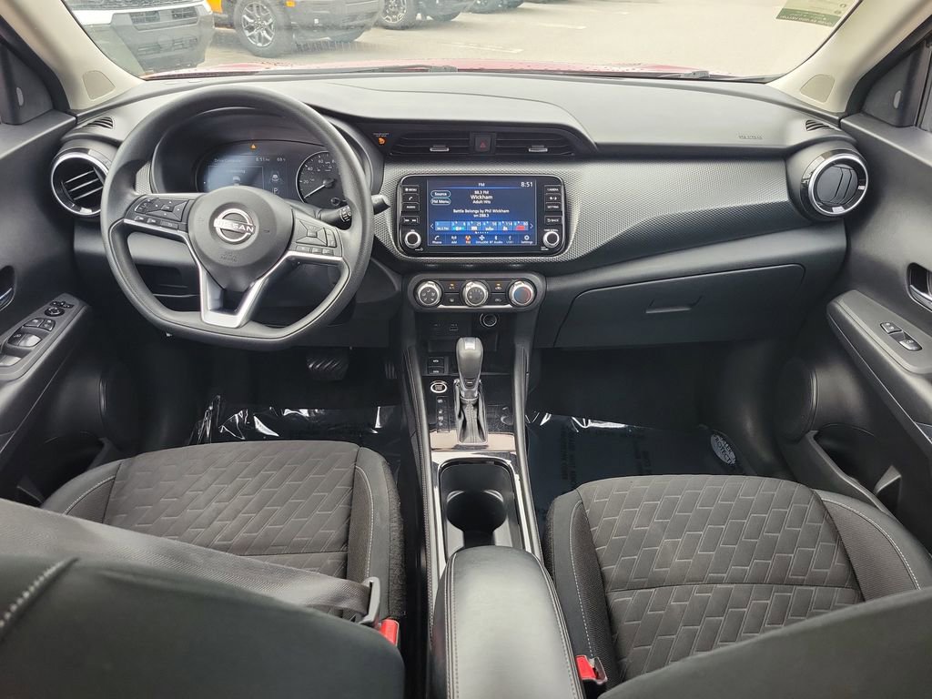 Used 2023 Nissan Kicks SV FWD image 12