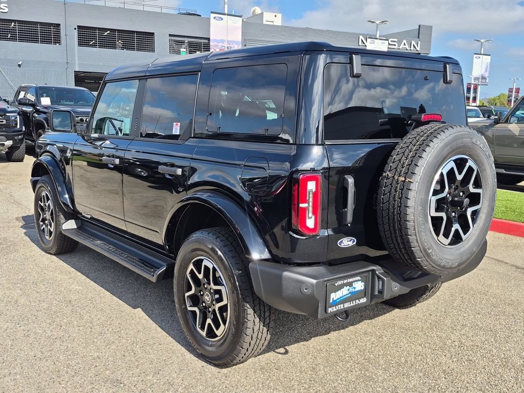 New 2026 Ford Bronco Outer Banks AWD/4WD image 4