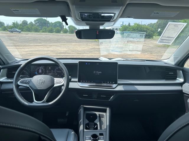 New 2026 Volkswagen Tiguan SE FWD image 13