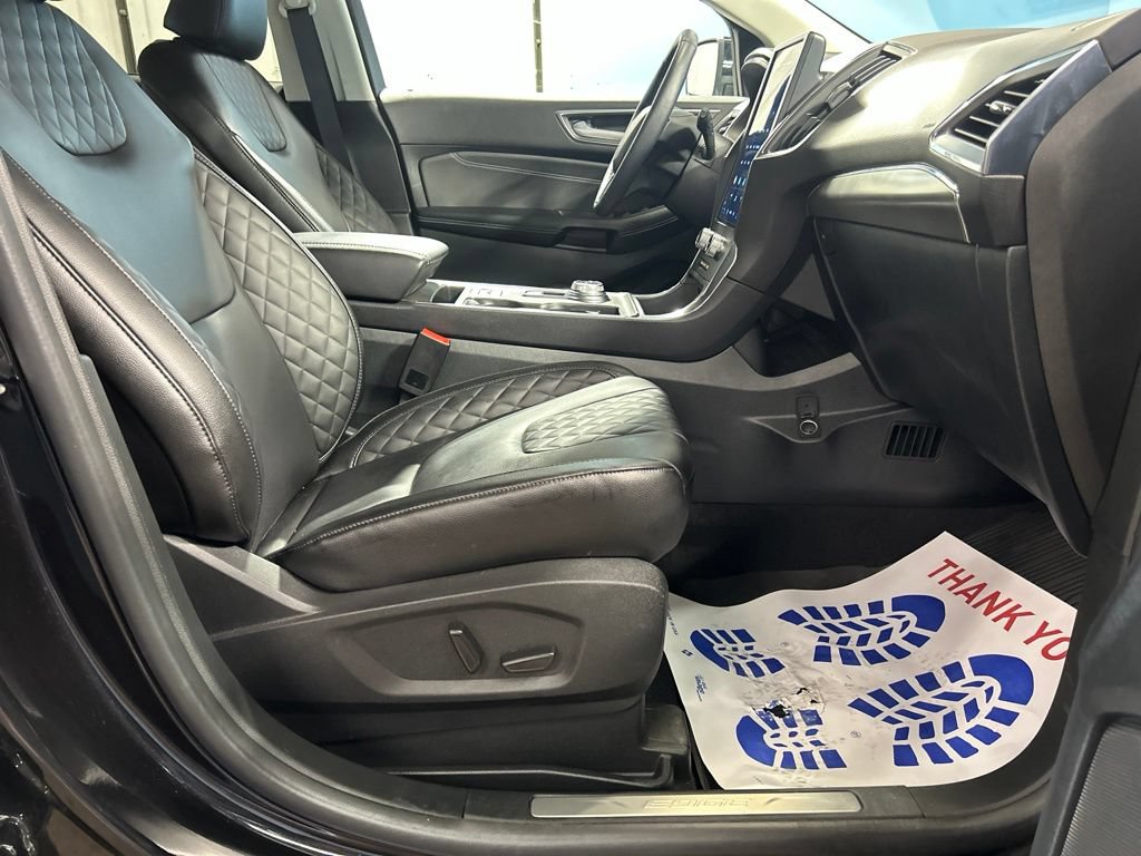 Used 2024 Ford Edge Titanium w/ Equipment Group 301A AWD/4WD image 49