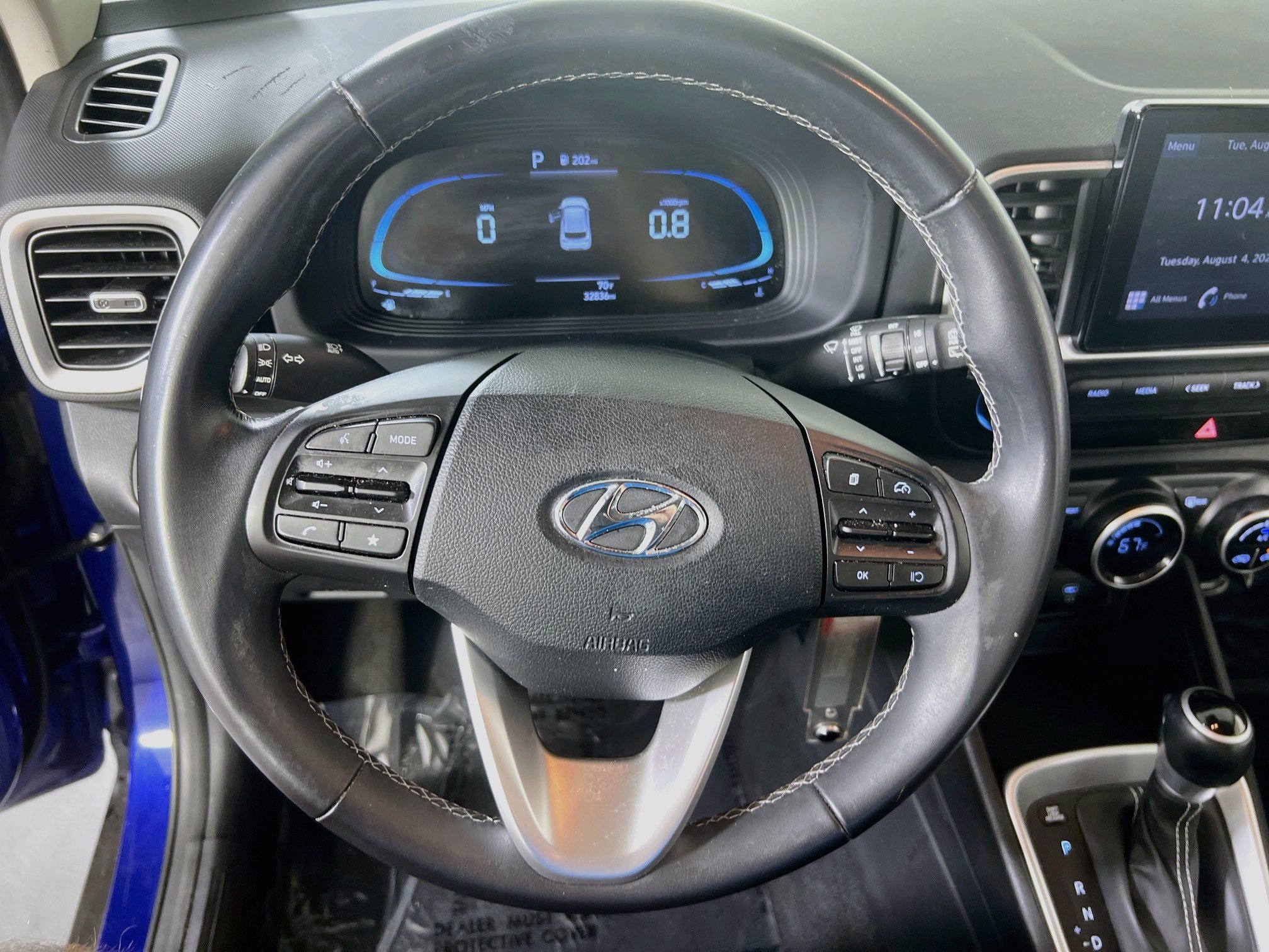 Used 2023 Hyundai Venue SEL FWD image 11